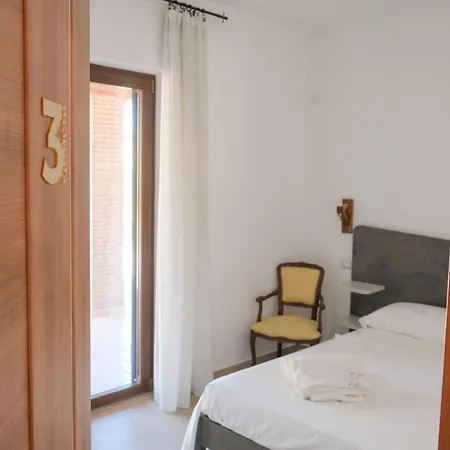 Dimora Cice Bed and Breakfast SantʼAgata deʼ Goti